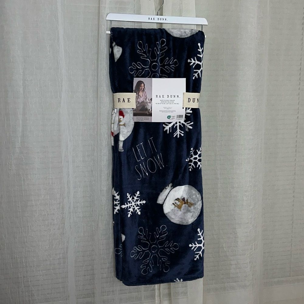 RAE DUNN. By ENCHANTE Navy Oversized Christmas Let It Snow Globe Throw Blanket